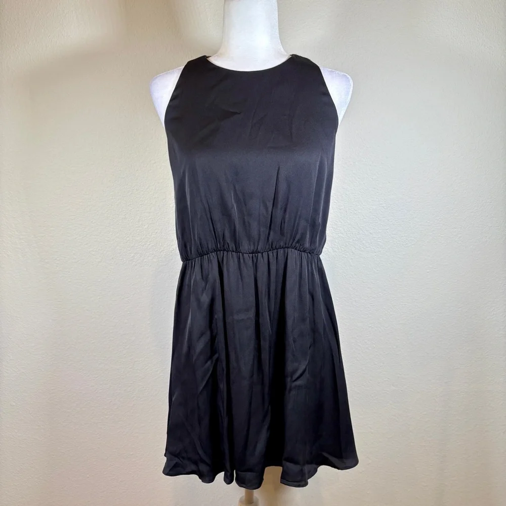 Alice + Olivia Black Silk Mini Dress Size Small - Picture 2 of 7